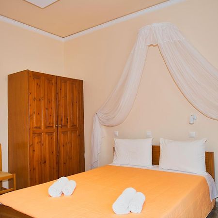 Villa Nikos Karamolegkos Kamari Экстерьер фото