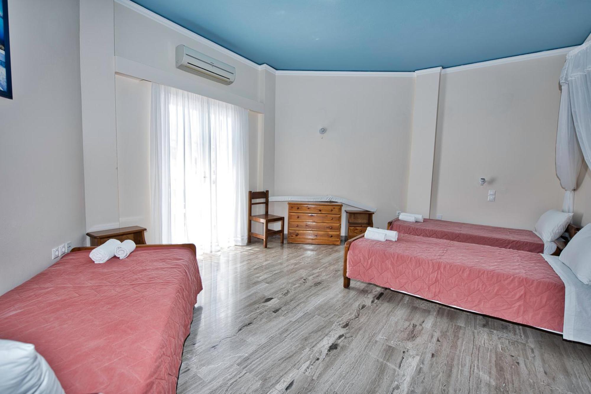 Villa Nikos Karamolegkos Kamari Экстерьер фото